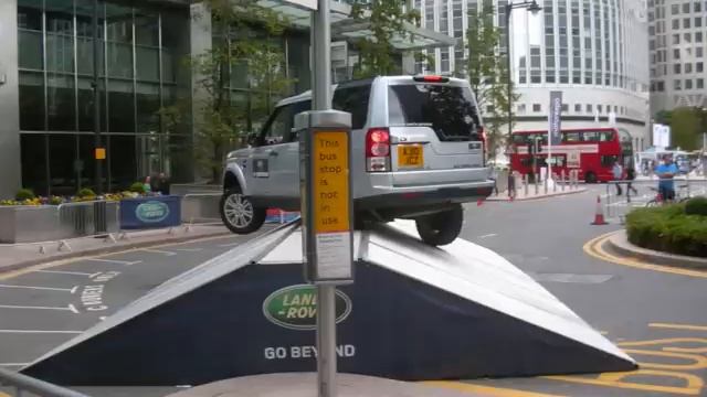 Motorexpo car show Canary Warf London смотреть онлайн