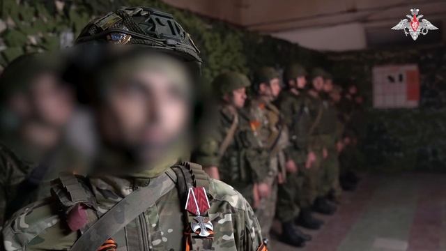 Командующий войсками ЮВО наградил бойцов, отличившихся на Артемовском направлении