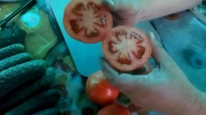 ТОМАТ МАЛЬВА  /В РАЗРЕЗЕ /ВКУС, ЦВЕТ, ПЛОТНОСТЬ  /ОТ СЕРГЕЯ ДЮБЕКОВИЧА