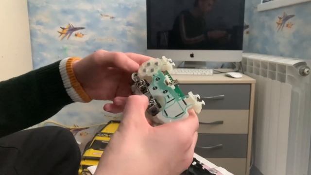 Как починить залипание стика на DualShock 3 смотреть онлайн