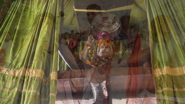 Арати в Девраха Баба Ашраме, Arati in Devraha Baba Ashram, 2023 смотреть онлайн