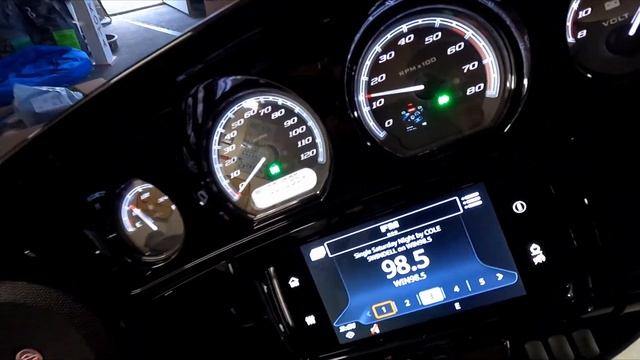 STOCK VS NOT (sound comparison) смотреть онлайн