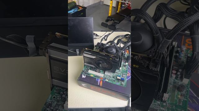 Can an OVEN fix my dead GPU? Part 1 #pcs #pcbuild смотреть онлайн