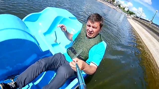 я на катамаране.. залив г. Чебоксары июнь 2017 г. смотреть онлайн