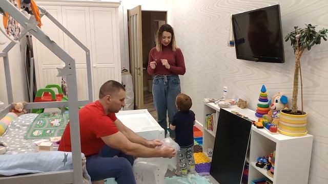 Розпакування светового стола Noofik смотреть онлайн