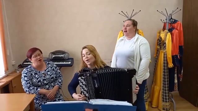 Ансамбль Гуляночка - "Я когда то была молодая" смотреть онлайн