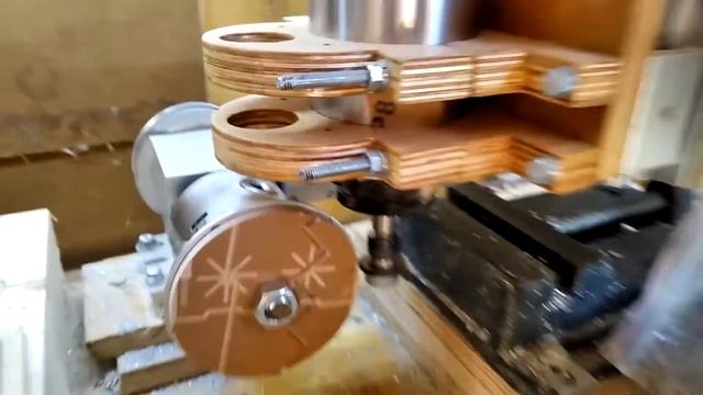 Нарезка шестерни модульной фрезой на ЧПУ смотреть онлайн