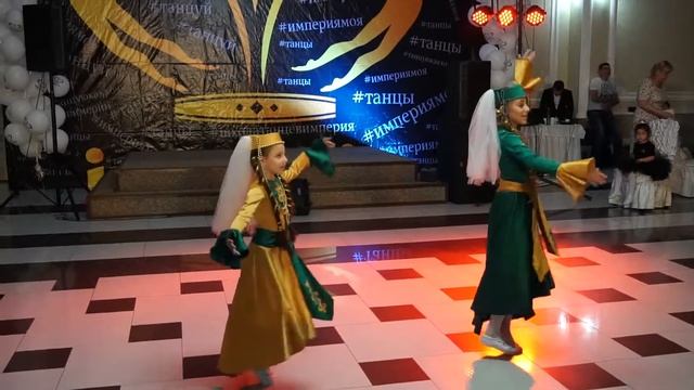 Домницкие Ксения и Агата - Гандаган смотреть онлайн