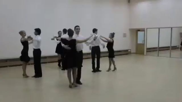 Перед балом. Часть 1. Мастер-класс по разучиванию фигурного вальса смотреть онлайн