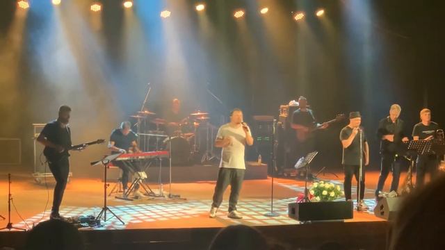 Михаил Бублик-Пахнет домом смотреть онлайн