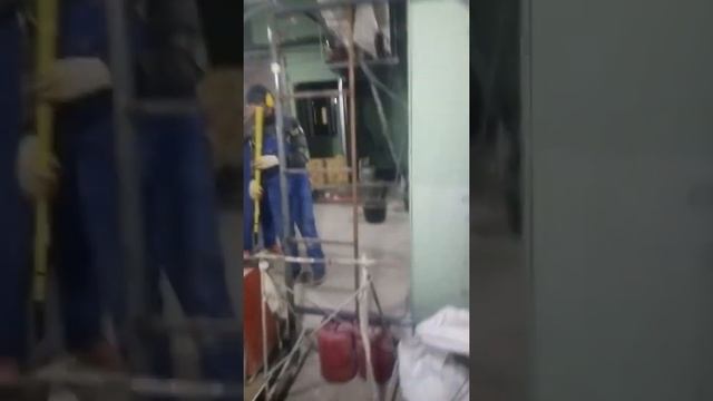 Рабочие моменты на стройке( Манжерок) смотреть онлайн