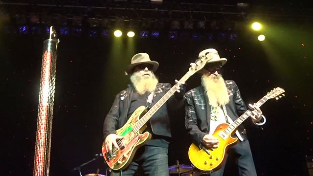 ZZ TOP - Just Got Paid - Paris La Seine Musicale 21 june 2019 смотреть онлайн