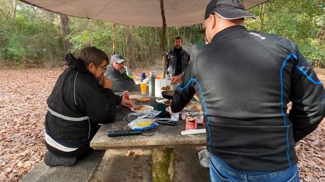 ROADTRIP: Honda PCX150 Scooter Camping in the Rain // 2023 Early Winter Meet-up смотреть онлайн