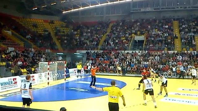 Filip Lazarov scores 7m (HC Vardar) смотреть онлайн