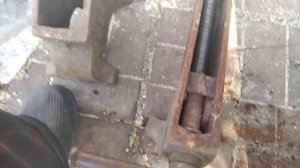 #24-слесарные тиски 140мм, разобрал