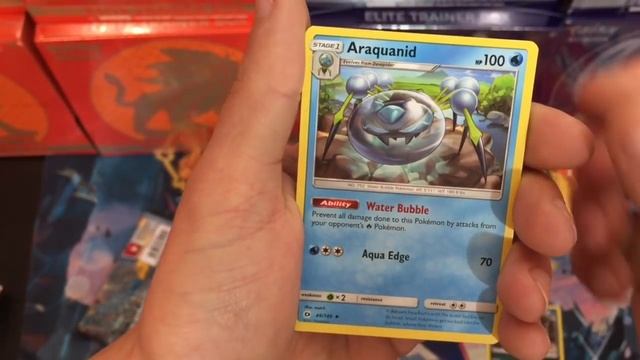 Sun & Moon Pokemon Card opening - Solgaleo collector albums plus booster packs смотреть онлайн