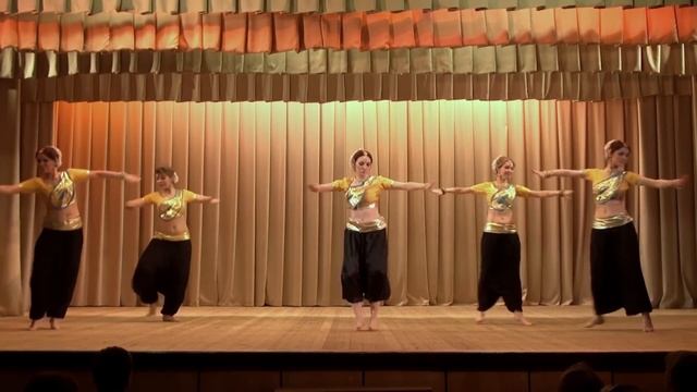 Semi Classical Indian Dance - Narumugaye - Iruvar смотреть онлайн