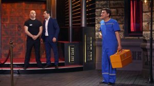 Однажды в России: Врач у ночного клуба