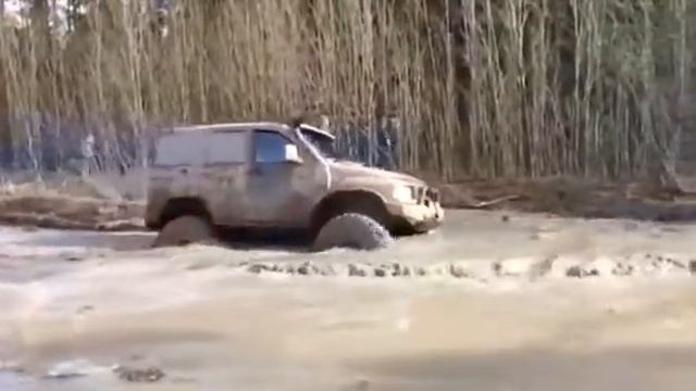 УАЗ 6*6 прогулка с шишигой и off-road Moscow!!! смотреть онлайн