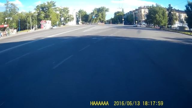 Папа подарил, мама похоронит.