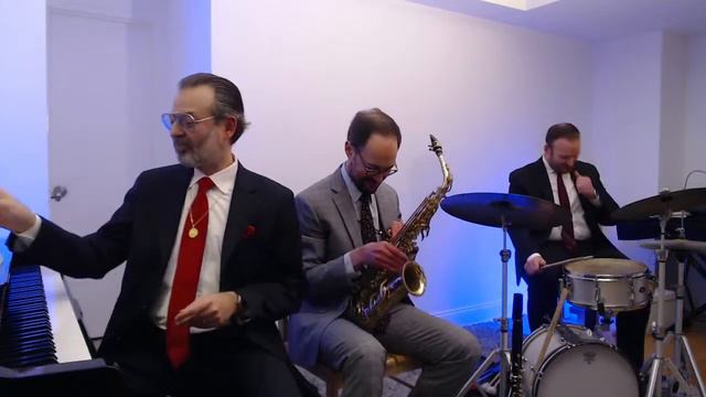 # 89 Rossano Sportiello, piano; Jay Rattman, clarinet and alto sax; Keith Balla, drums. смотреть онлайн