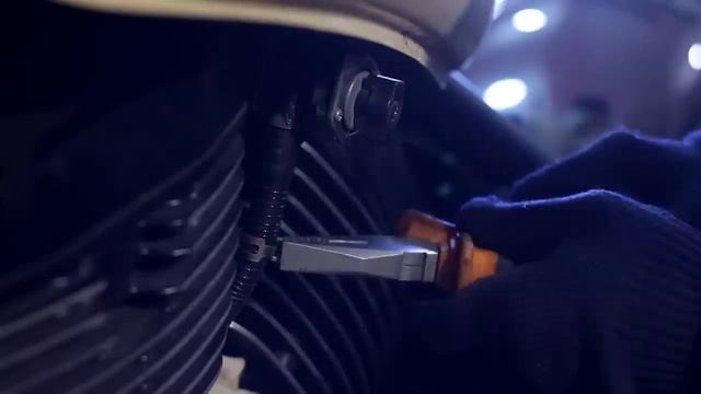 Kawasaki Vulcan 400 - Бачок потік. Влог-режим з мото-гаража. Епізод 1 смотреть онлайн