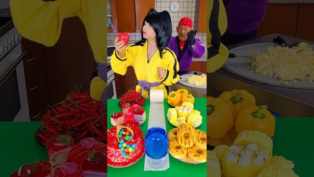 Ice cream challenge! Red vs yellow #Shorts смотреть онлайн