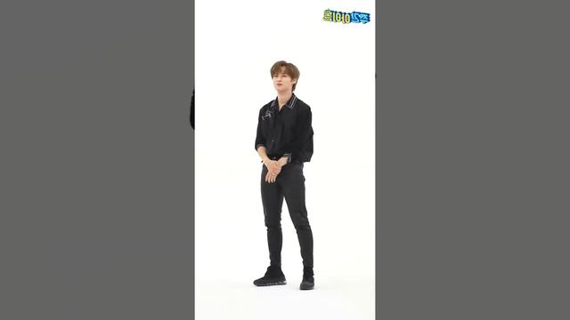 Stray Kids 리노 소리꾼THUNDEROUS | Lee Know FanCam Mirrored