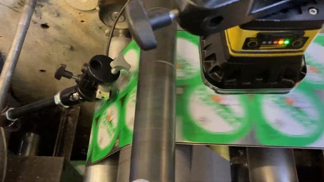 Верификация кодов Datamatrix в типографии, 100 м/мин смотреть онлайн