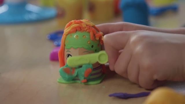 Play-Doh Russia: Создаем сумасшедшие прически из Play-Doh смотреть онлайн