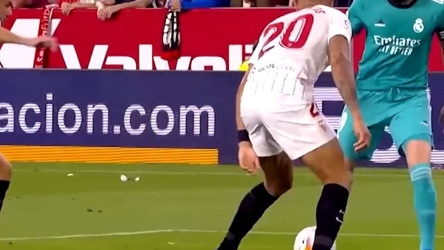 БЕЗУМИЕ! РЕАКЦИЯ ФАНАТОВ БАРСЕЛОНЫ НА ВОЗВРАЩЕНИЕ МЕССИ! / Новости Футбола MyDream смотреть онлайн