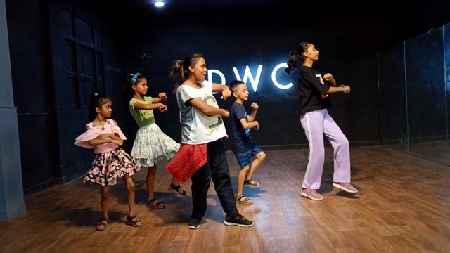 Zumba Cumbia | Easy Kids Dance Move