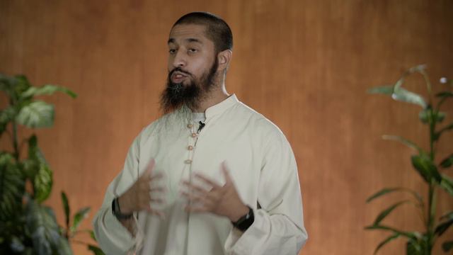 I Own 24 Versions of the Quran смотреть онлайн