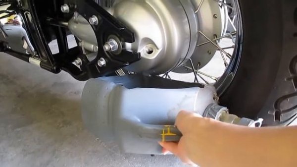 Yamaha V Star 650 cardan reducer oil замена масла в заднем редукторе