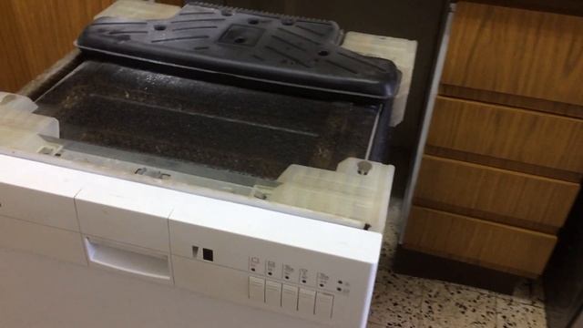 bosch dishwasher won't start? Start capacitor was the answer in my case смотреть онлайн