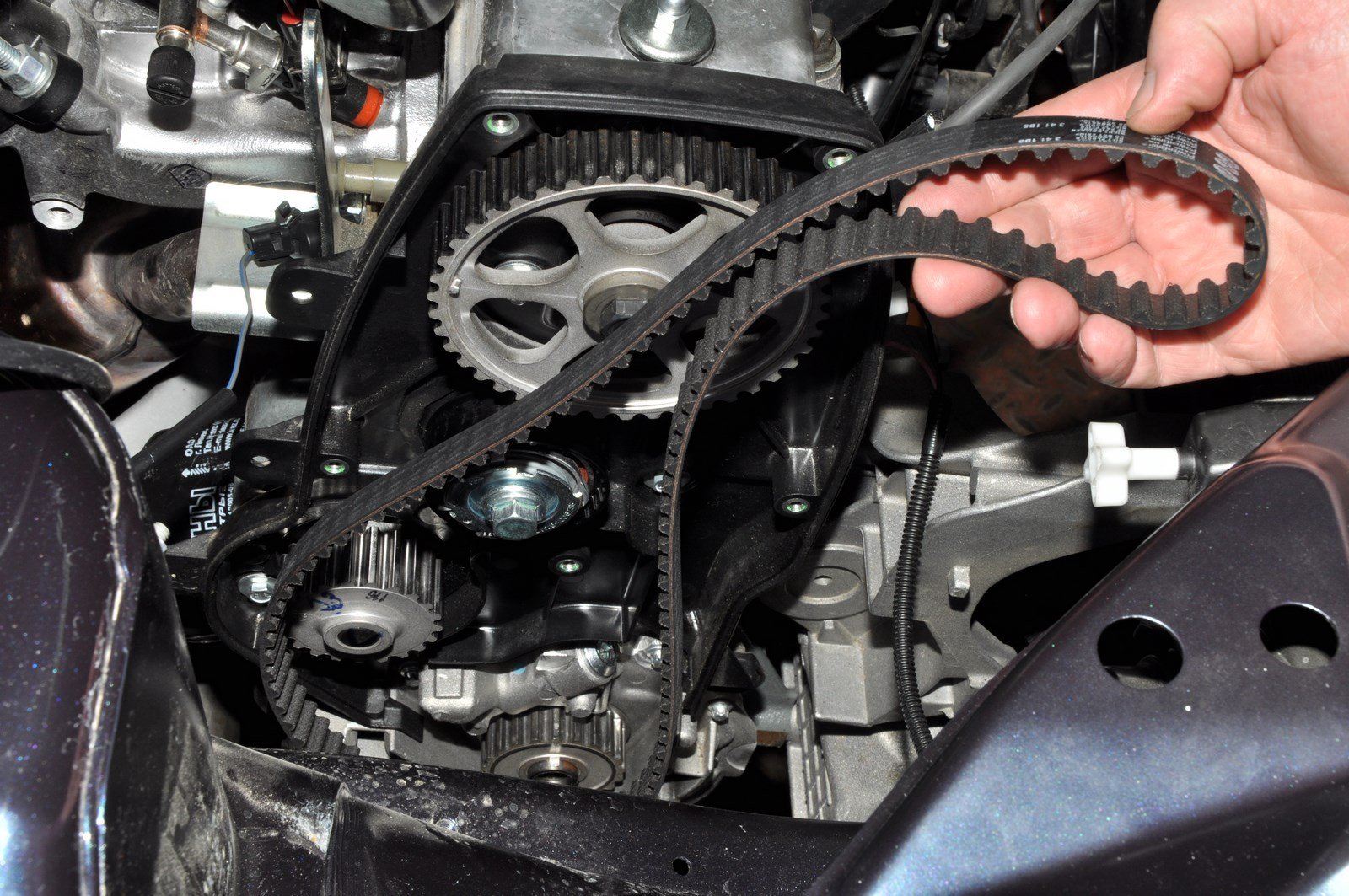 Лада Гранта - осмотр ремня ГРМ на пробеге 60000км