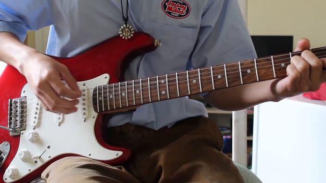 Mediocrely Playing While My Guitar Gently Weeps смотреть онлайн