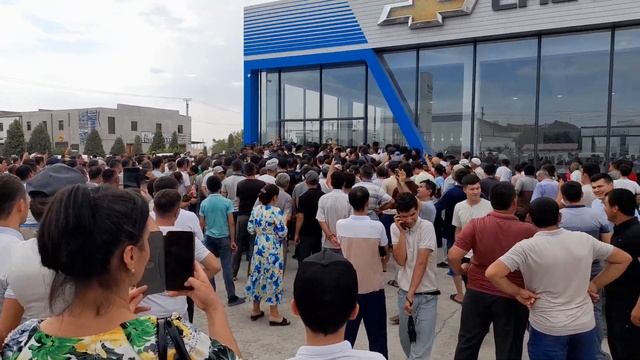 Avto salon ochildi lekin urush janjan смотреть онлайн