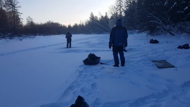 ЗИМНЯЯ РЫБАЛКА хариус и ленок дальний восток 2022