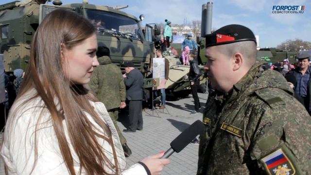 Как в Севастополе День Защитника Отечества отмечали смотреть онлайн