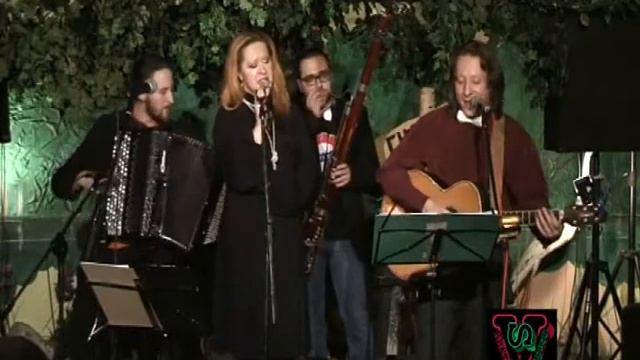 Ирина Сурина и Тимур Ведерников - Мамины Песни 1 смотреть онлайн