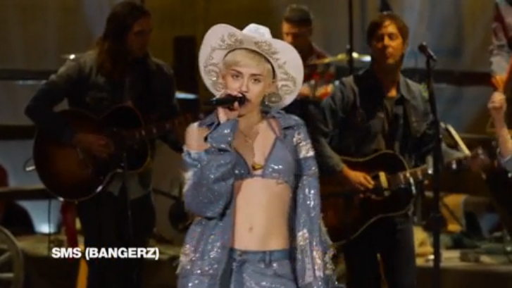  SMS (Bangerz) [Live]