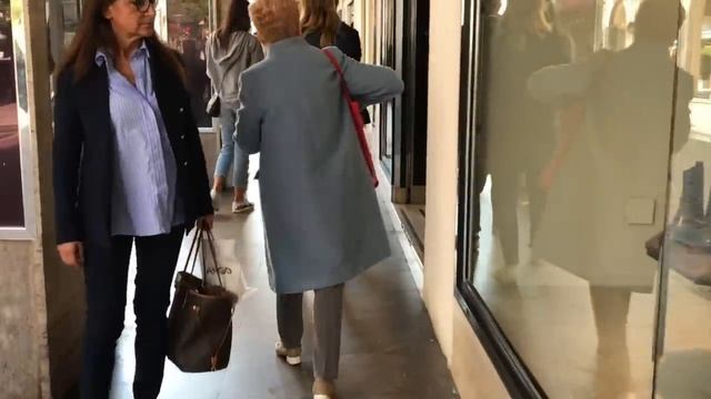 одежда плюс сайз - как одета итальянка, которая носит большой размер одежды? смотреть онлайн