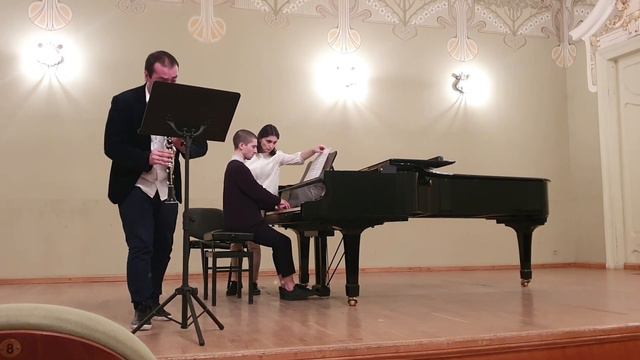 G.Rossini - Fantasy for Clarinet and Piano, E flat major - Giorgi Shiolashvili смотреть онлайн