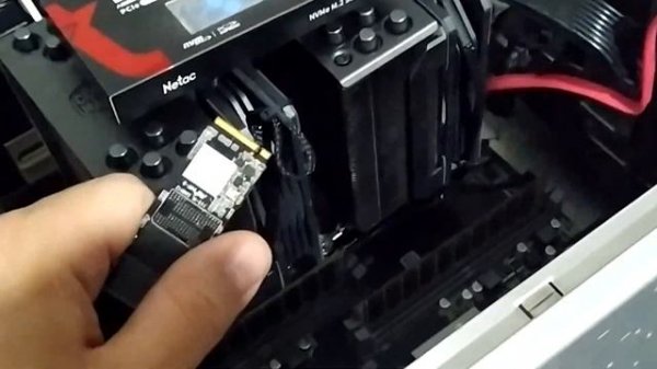 SSD накопитель NETAC NV3000 NT01NV3000 1T0 E4X 1ТБ, M 2 2280, PCI E 3 0 x4, NVMe, M2