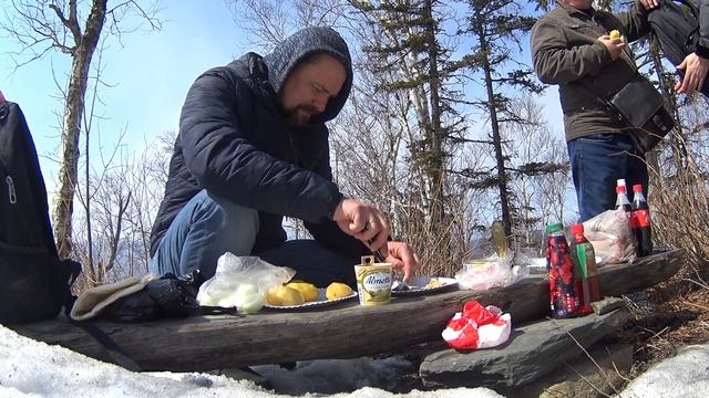 ? СЮРСТРЁММИНГ едят PУССКИЕ на САХАЛИНЕ surströmming - тухлая рыба смотреть онлайн