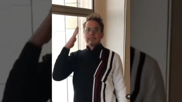 Proof that Robert Downey Jr. dancing goes with everything' смотреть онлайн