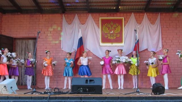 Хореографический ансамбль Радость, Чернянка - Детский вальс смотреть онлайн