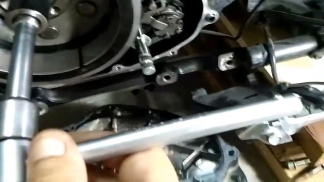 Замена обгонной муфты Yamaha Drag-star(V-star)XVS 1100 смотреть онлайн