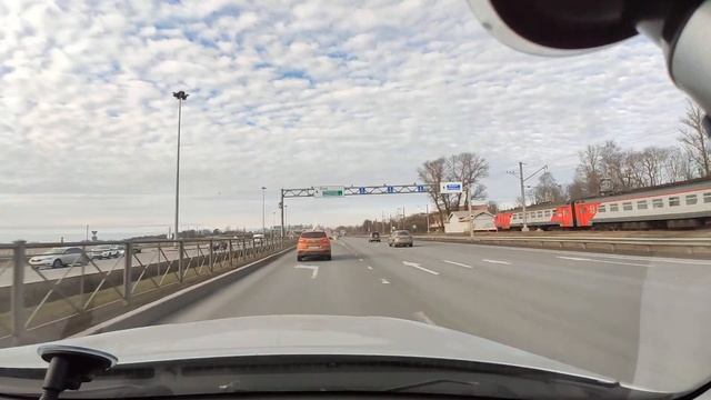 2020.03.09. Погода Петербург. 15:50. +9°. Дорога из Питера в Кронштадт, до одного из фортов.